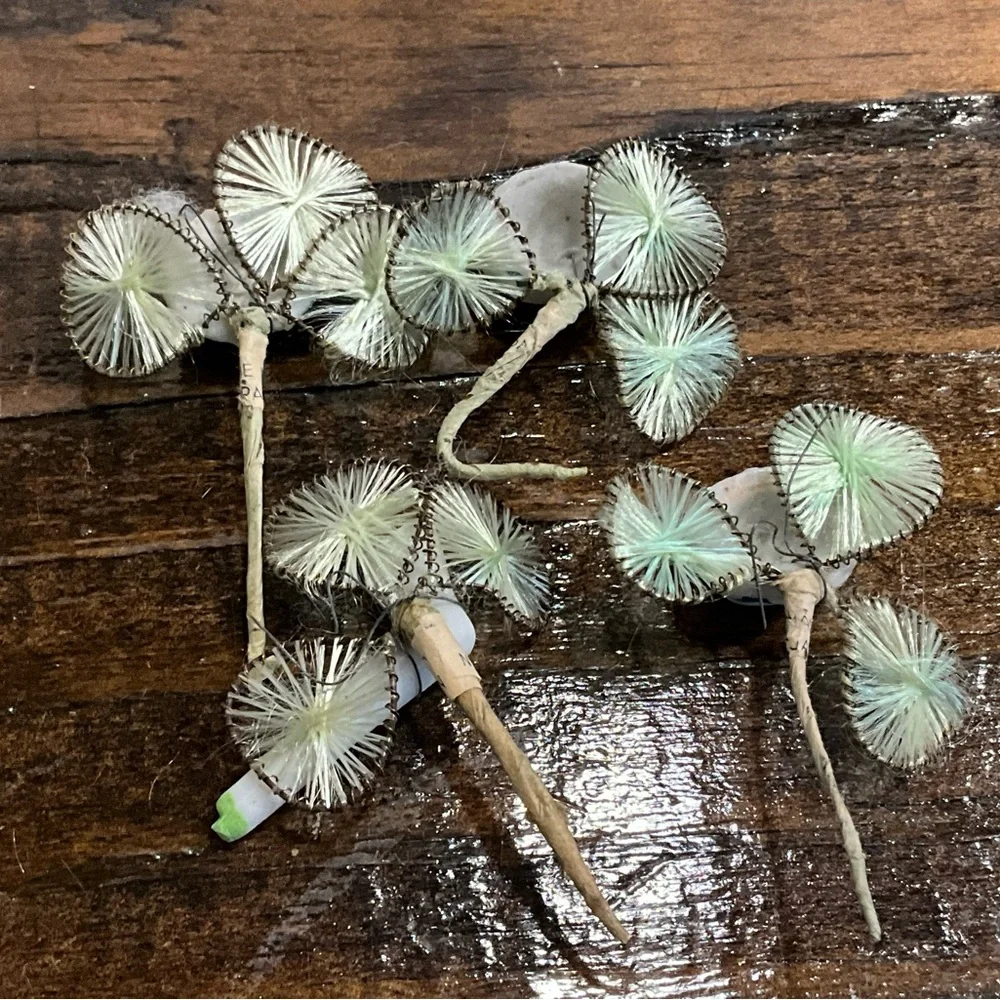 Unique Vintage this lot